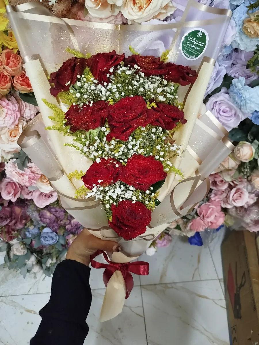 بوكيه سوليفان بورد أحمر رقيق